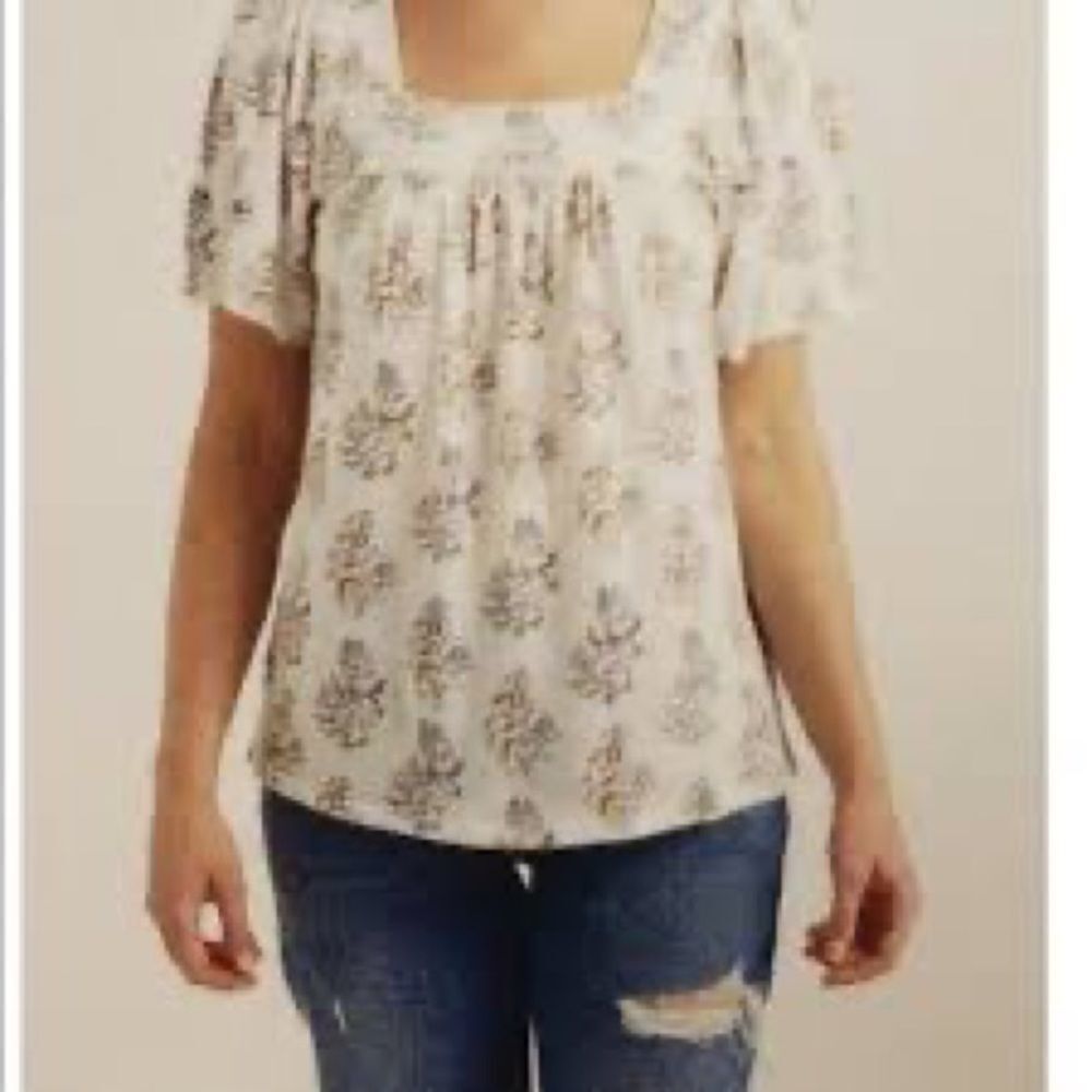 ⭐️lucky Ladies' Square Neck Top Shirt⭐️